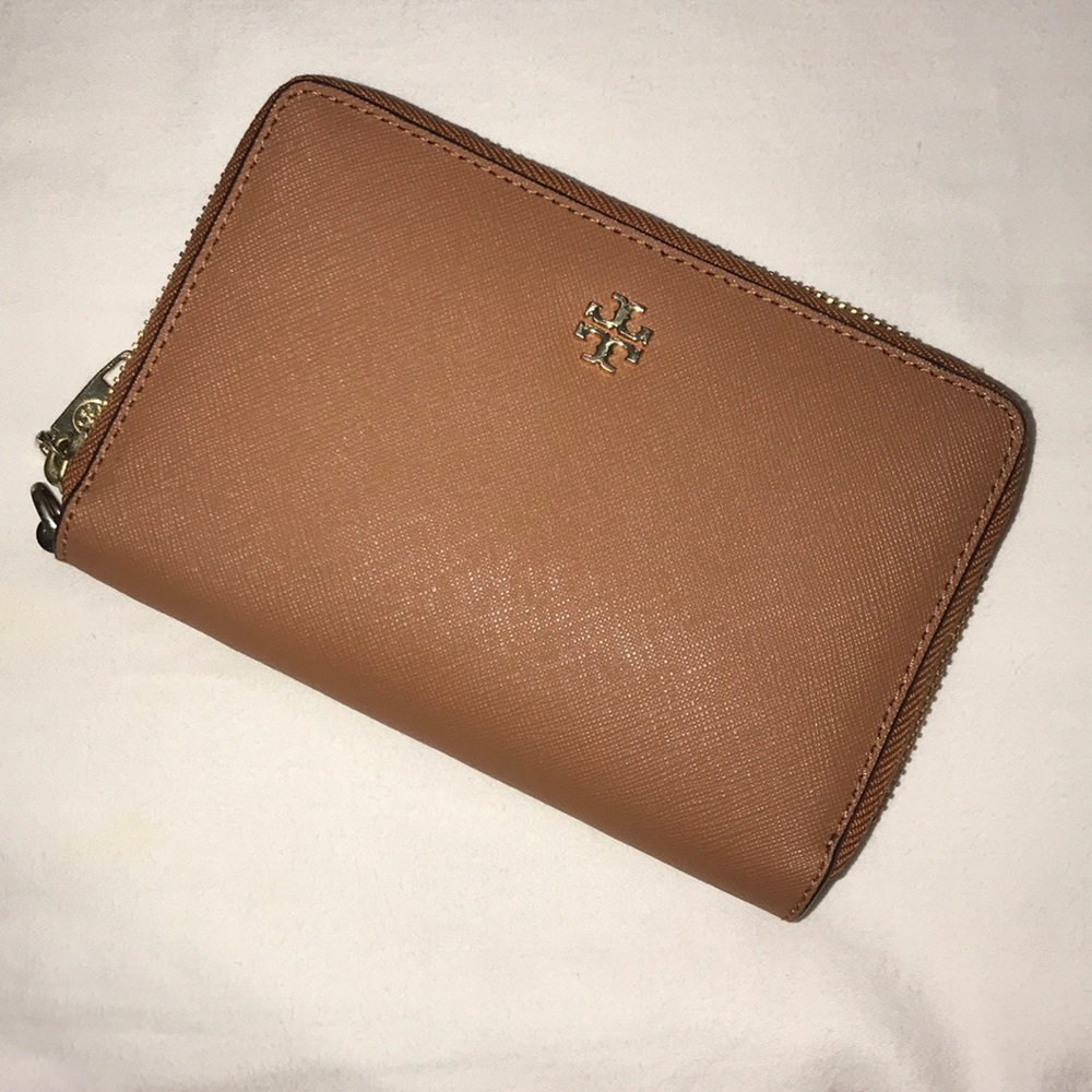 Tory Burch Wristlet